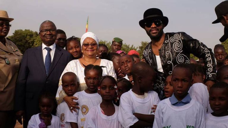 Mali : Fally Ipupa fait don de 10 millions de Fcfa aux militaires disparus